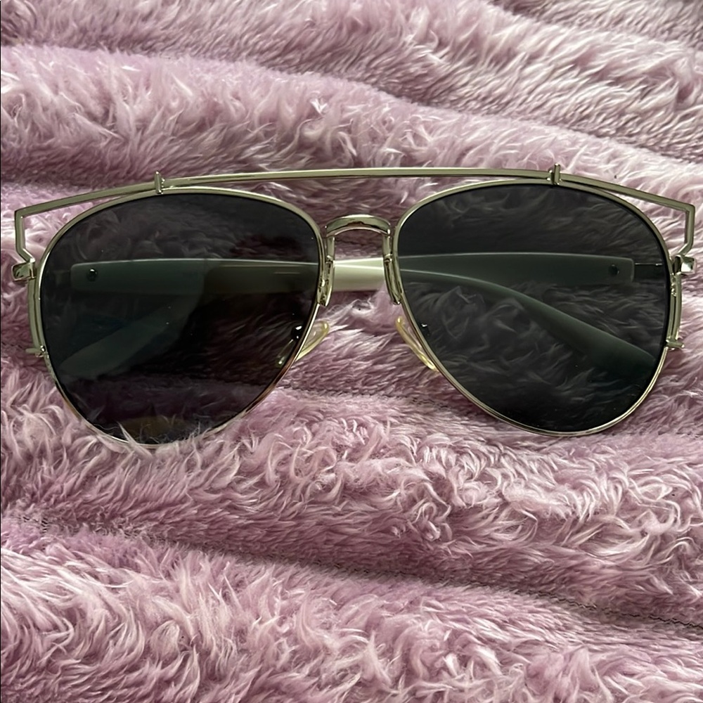 BRAND NEW silver aviator sunglasses with top bar